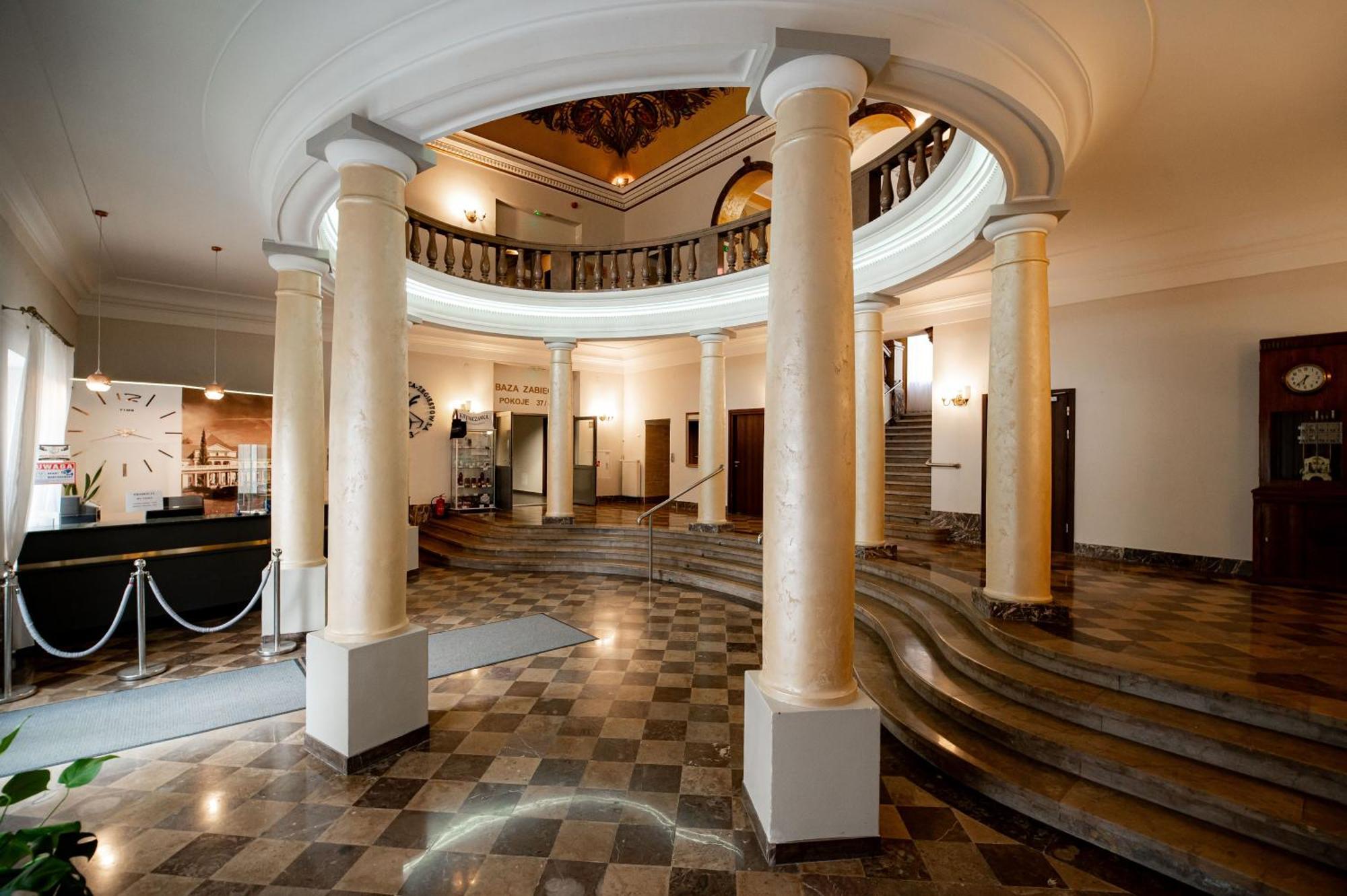 Nowe Lazienki Mineralne Krynica-Zdrój Exterior foto
